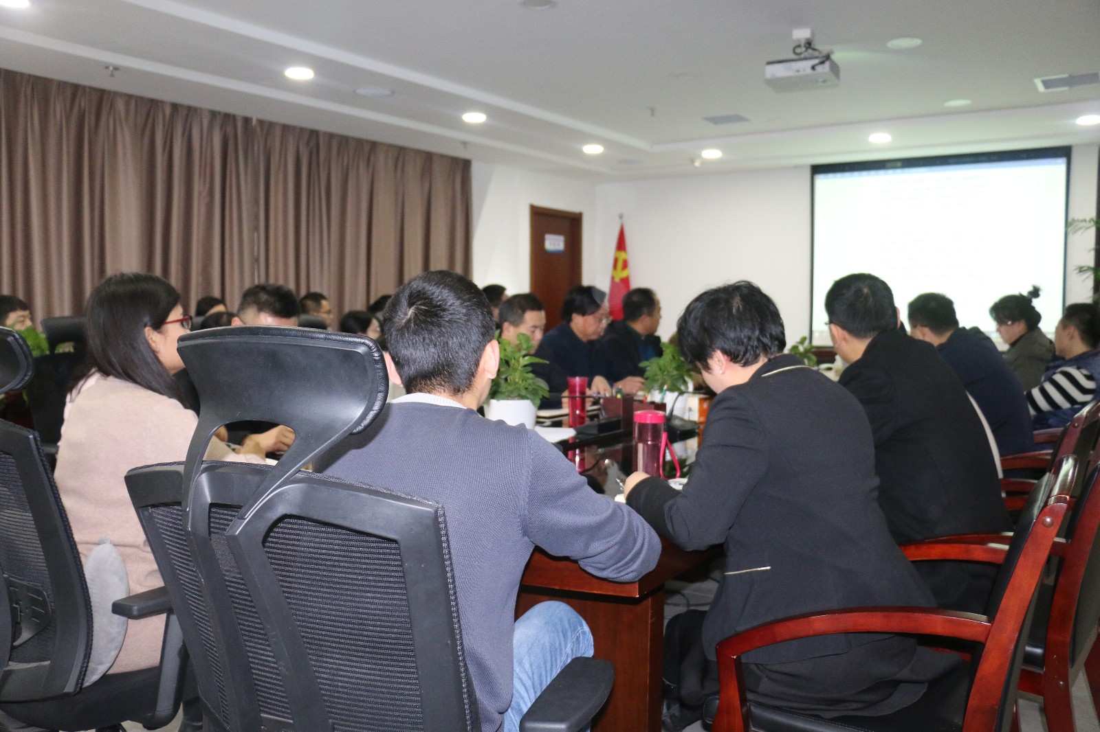 ˮ���ι�˾��չ��ҵ�ƶ�����ѧϰ�