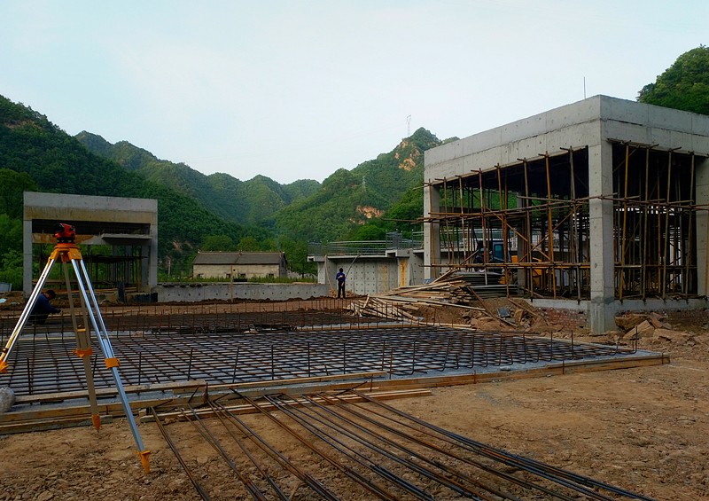 旧日秦岭伤疤 今日景致如画——mg冰球突破集团黄龙河道域传染治理侧记