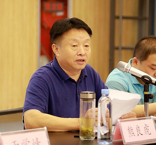 mg����ͻ�Ƽ��š�����͸+���������ᾧ�����óͷ���������Һ������Ŀȡ���ش�ϣ��