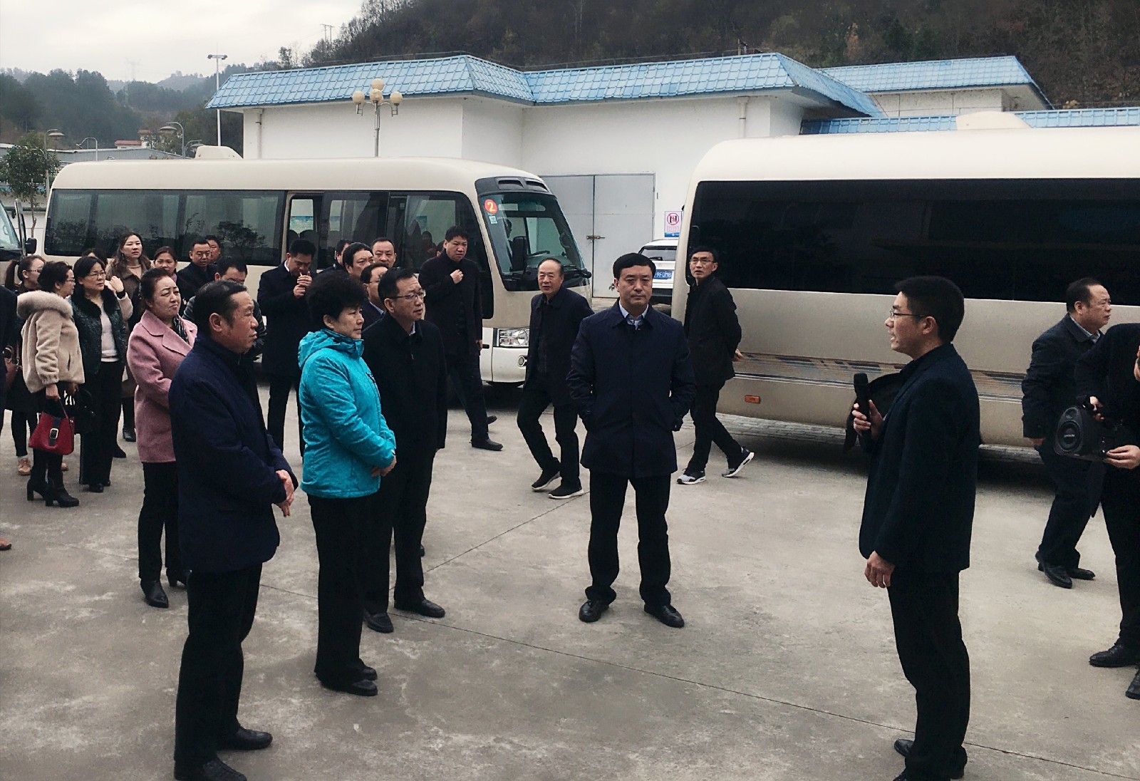 �������˴�ί�ᵳ�鸱��ǡ�����������۵�ˮ���ι�˾������ˮ���óͷ�������