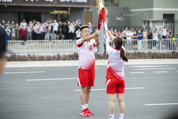 ������mg����ͻ�Ƽ���ְ���������ʮ���˻���ת�