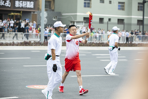 ������mg����ͻ�Ƽ���ְ���������ʮ���˻���ת�