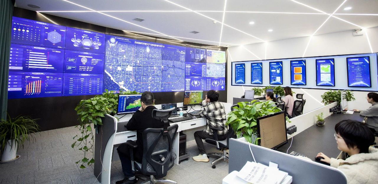 mg����ͻ�Ƽ��ţ�ͬı��ɫ����֮· ������������ɫ�ҵס�